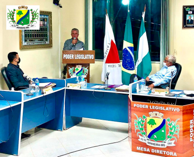 LEGISLATIVO: Membros do governo municipal participa da última sessão do ano da Câmara de Vereadores de Ninheira.